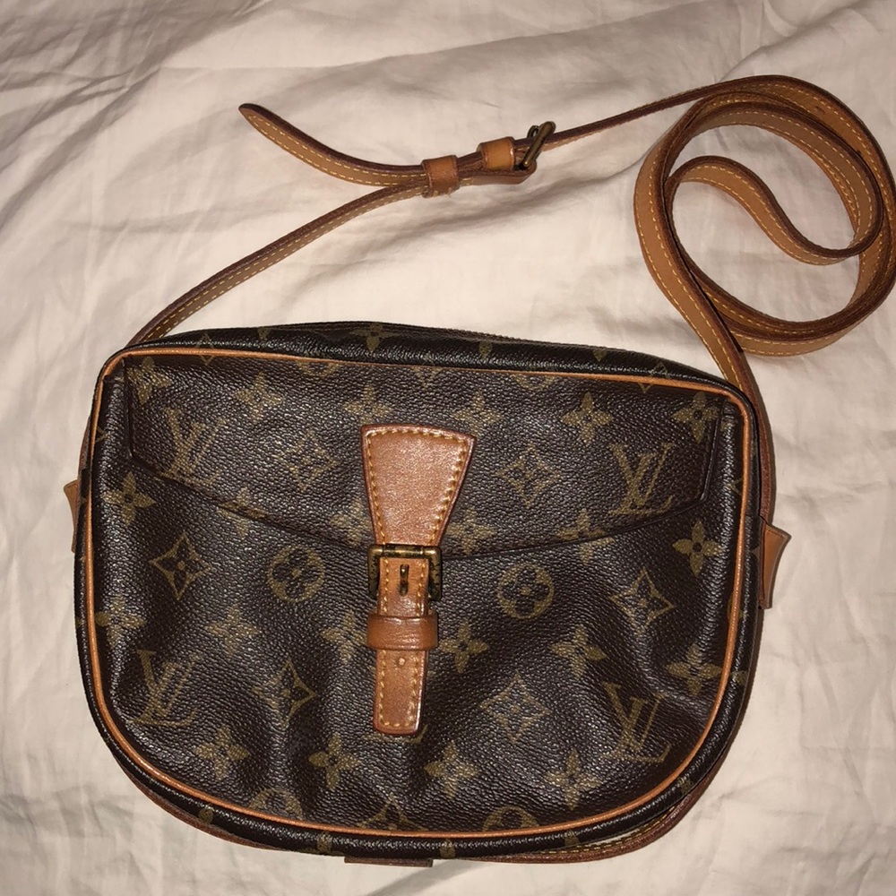 Louis Vuitton cross body